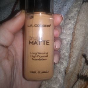 Liquid foundation